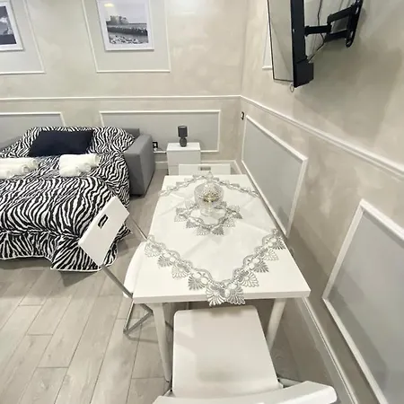 Ester Houses2 * Napoli